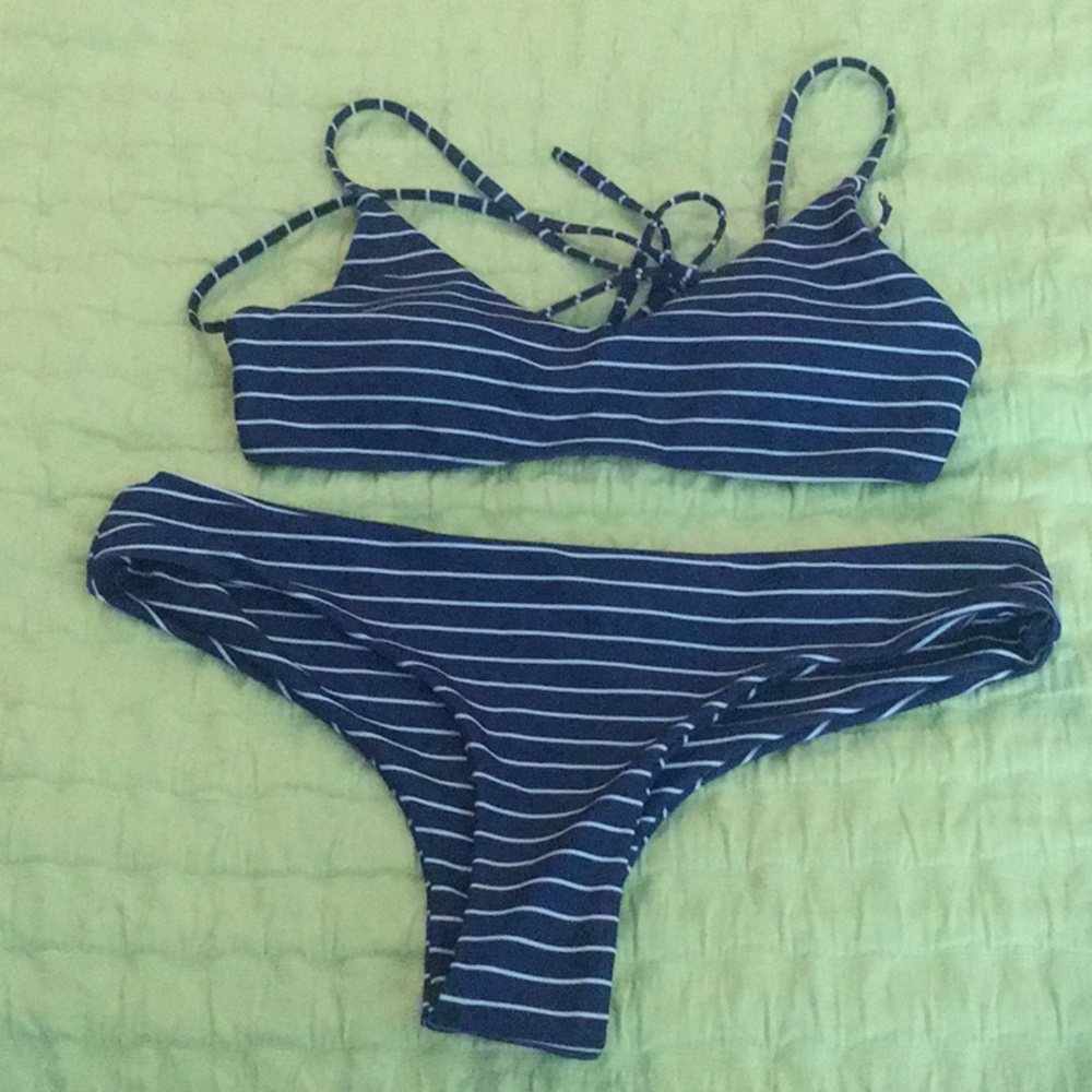 NWOT Cupshe bikini.